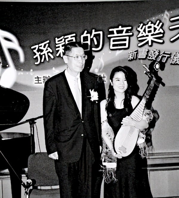 大师刘诗昆,81岁刘诗昆喜得一女