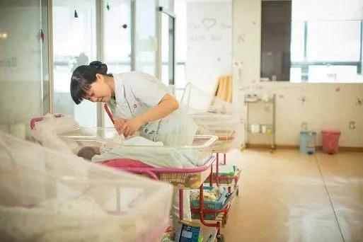 有句话忍很久了,别把月嫂往死里逼!我想替这个世界,夸夸月嫂