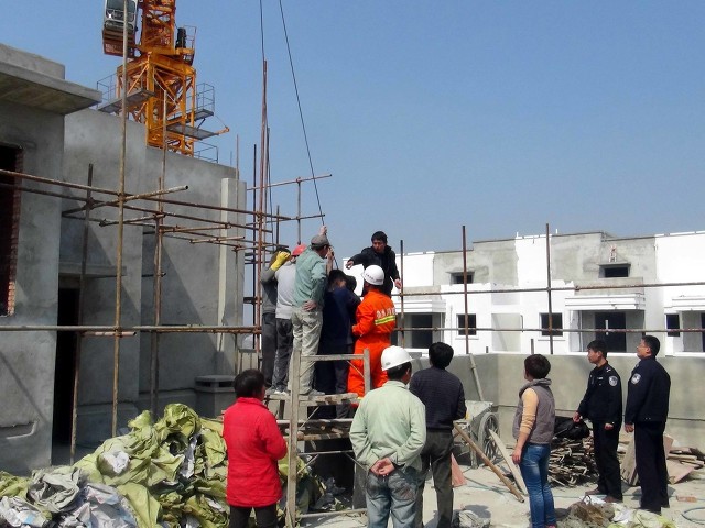 保险公司营业厅经理,购买两百多万自杀件,保险代理*权人**利谁保障