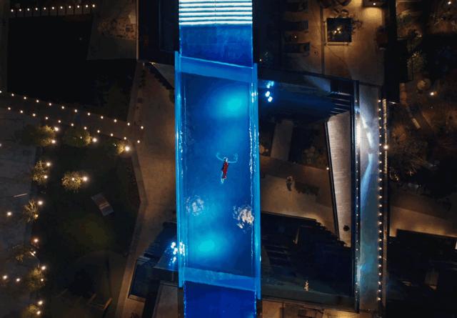 世界最大洞穴泳池,世界最深室内潜水泳池