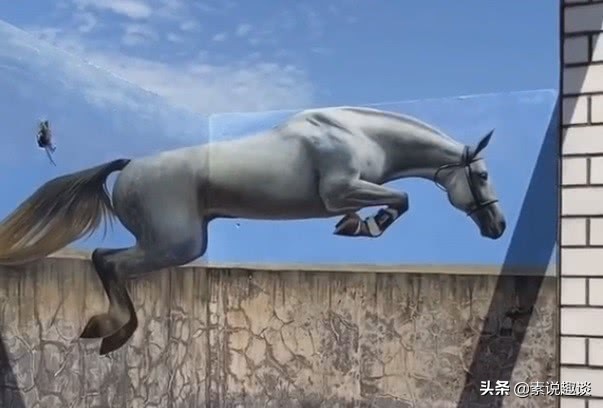 民间真正的神笔马良:画一匹腾飞的千里马,细节栩栩如生太真实