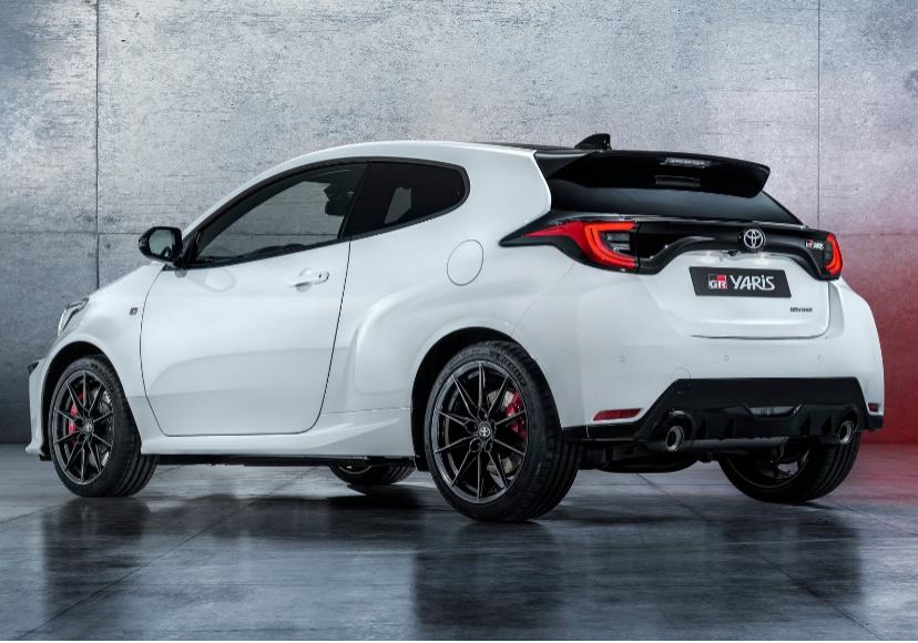 丰田雅力士2021落地价,丰田雅力士保养周期表