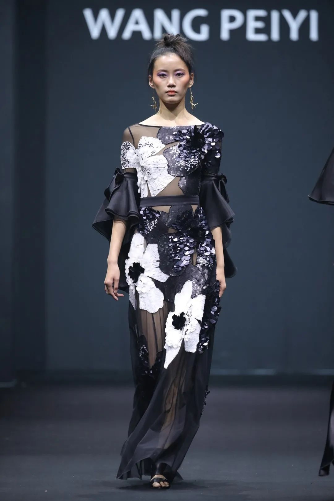 RR·FEATURE|布衣中国上篇：传承下的高定之美