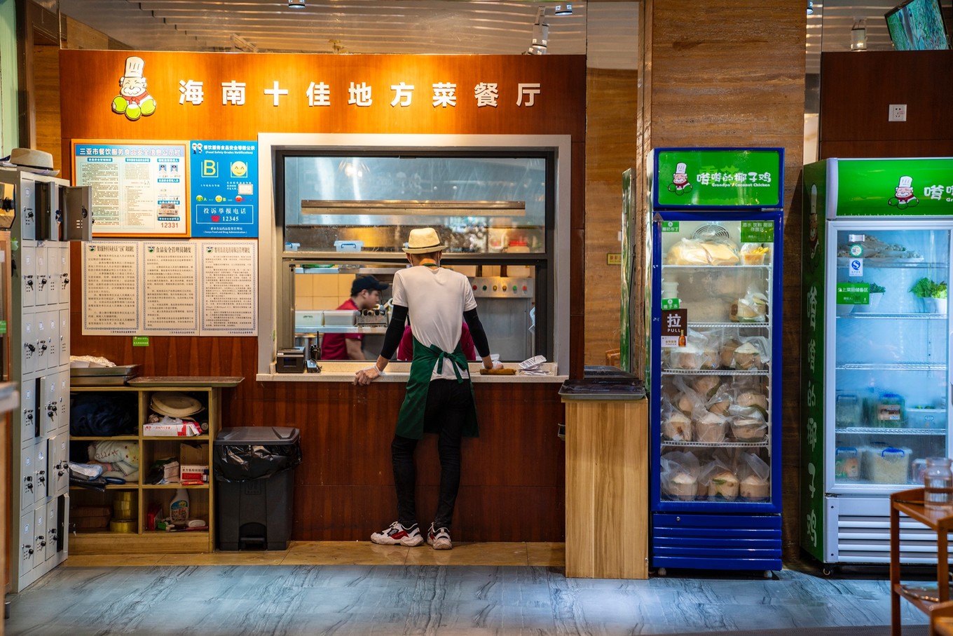 三亚最好吃的网红椰子鸡,三亚小吃不可错过