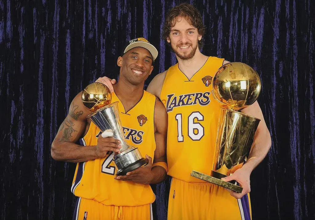 加索尔退役仪式说西班牙语,加索尔谈退役视频完整版