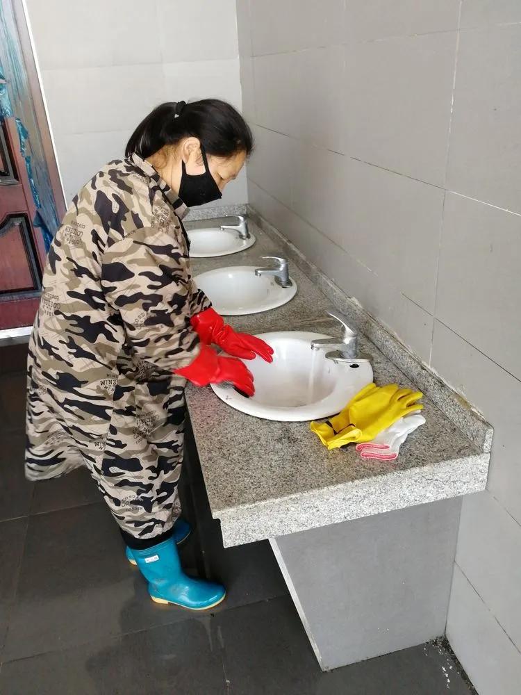 @亲爱的浠水思源学子：疫散花开，等你回来！