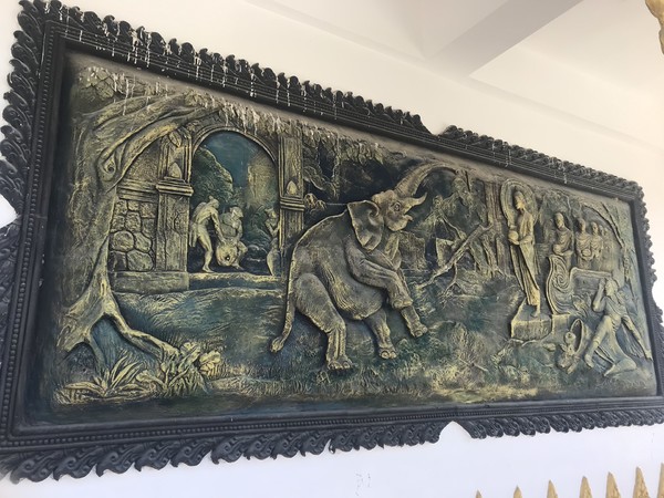 鑺掑競鍜岃吘鍐茬憺涓藉摢涓ソ,鑵惧啿鐟炰附鑺掑競瑗垮弻鐗堢撼