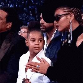 王诗龄戴的珠宝,王诗龄戴卡地亚手镯多少钱