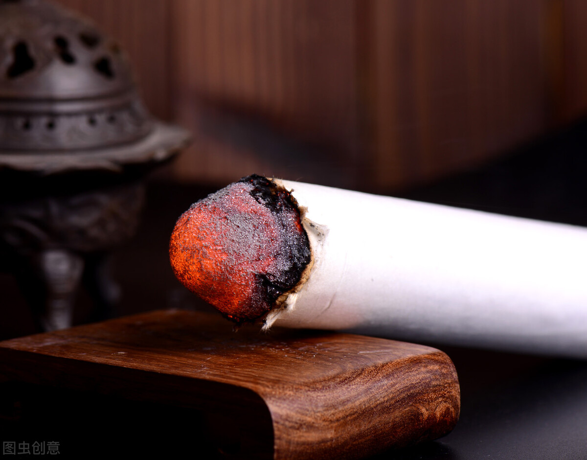 选艾条选什么样的好,五年艾条和三年艾条哪个好