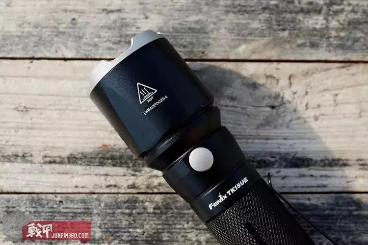 评FenixTK15UE手电:经典之作,总有它的理由