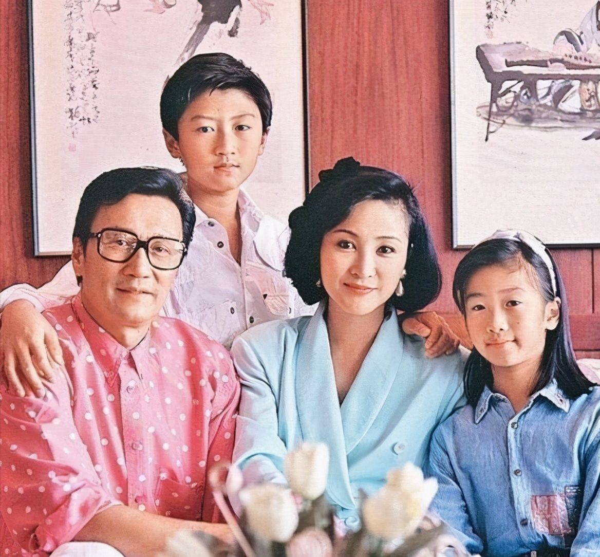 谢贤谈婚姻失败哽咽,谢贤有过几次婚姻