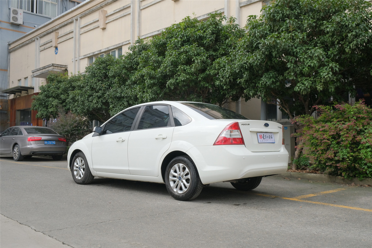 5年才跑1万7,4万可买的极品福克斯「图文笔记」