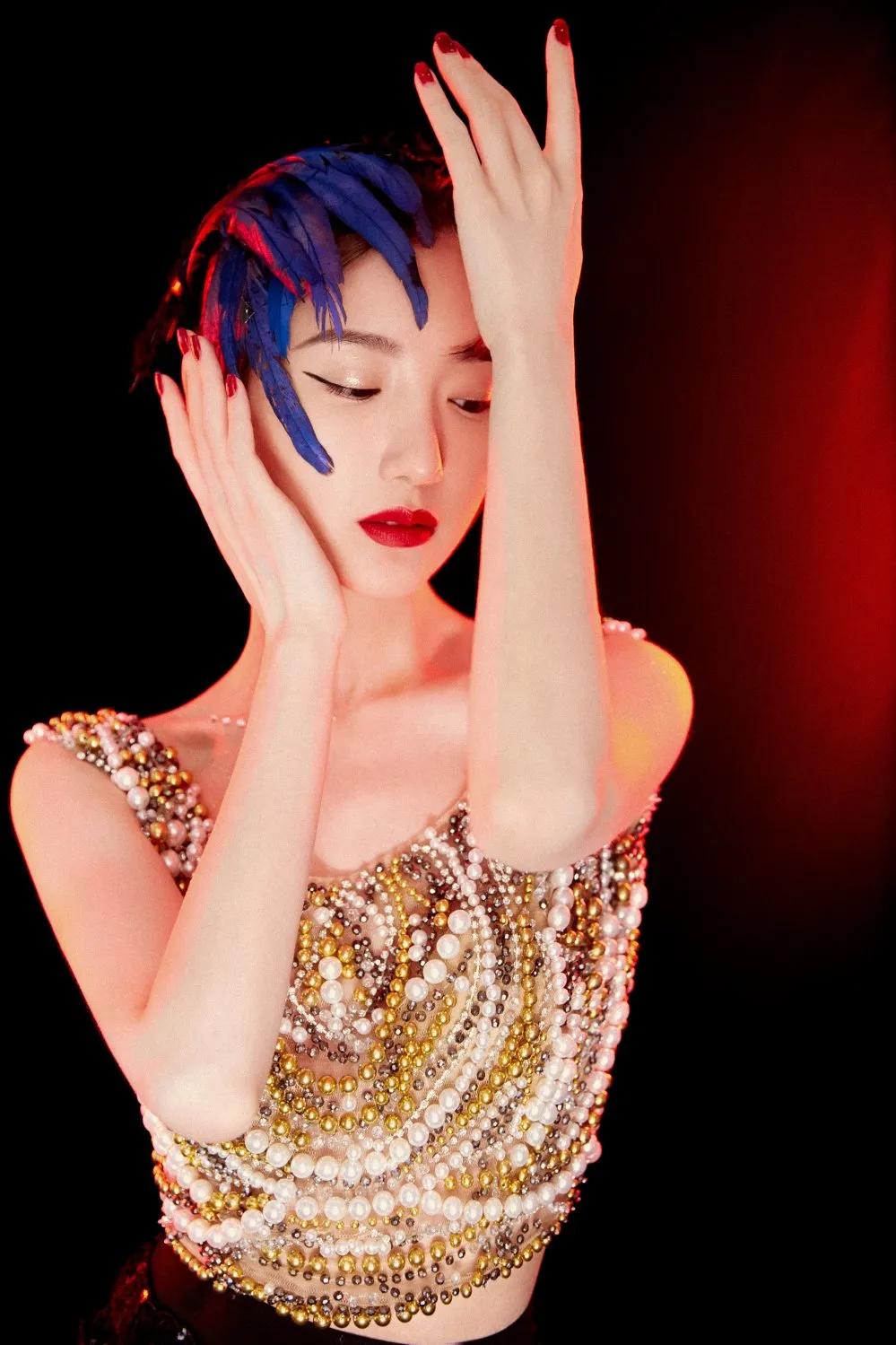 毛晓彤问心同款穿搭,毛晓彤怦然心动20岁穿搭