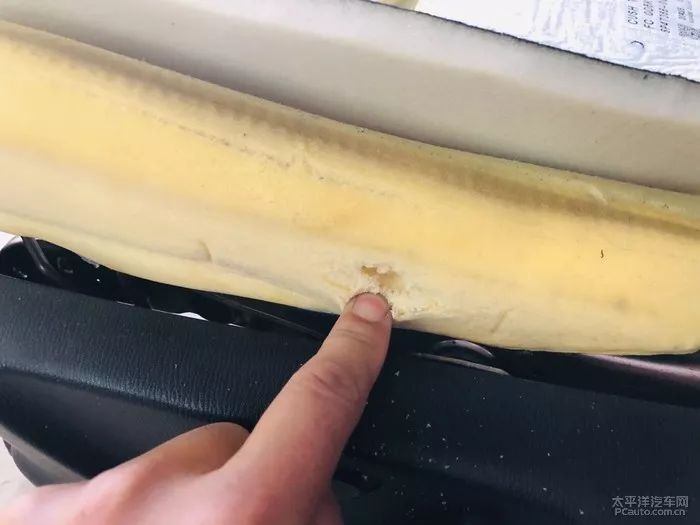 真皮座椅破了一点皮还在上面,汽车真皮座椅破了如何修复