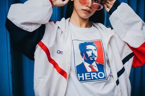 闻起来比较高级的车载香水,女人一生必备的10款香水有哪些