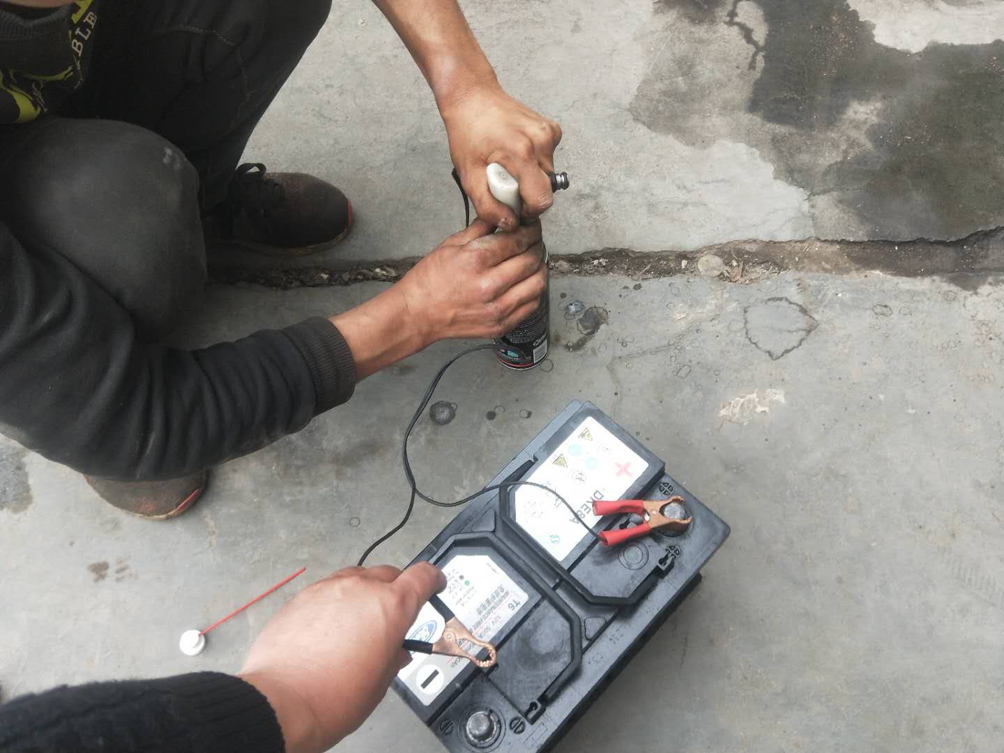 发动机怠速抖动的原因及解决办法,发动机怠速抖动最简单的解决方法