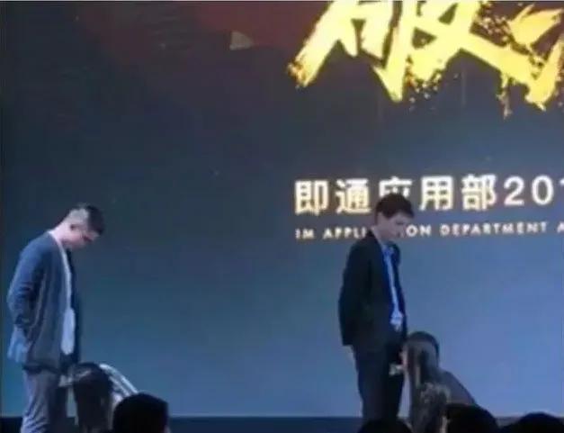 酒桌，虚假文化聚集地