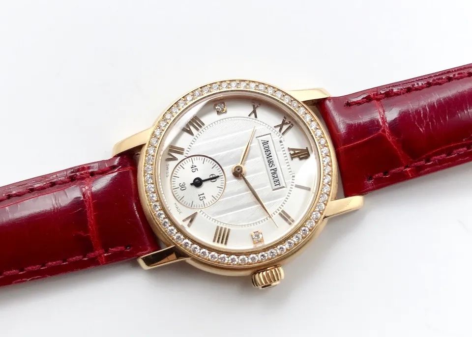 怎样挑二手腕表,二手腕表年份是真实的吗