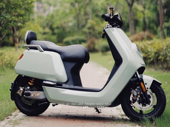 小牛对比九号电动车哪个性价比高,小牛跟九号谁更出名