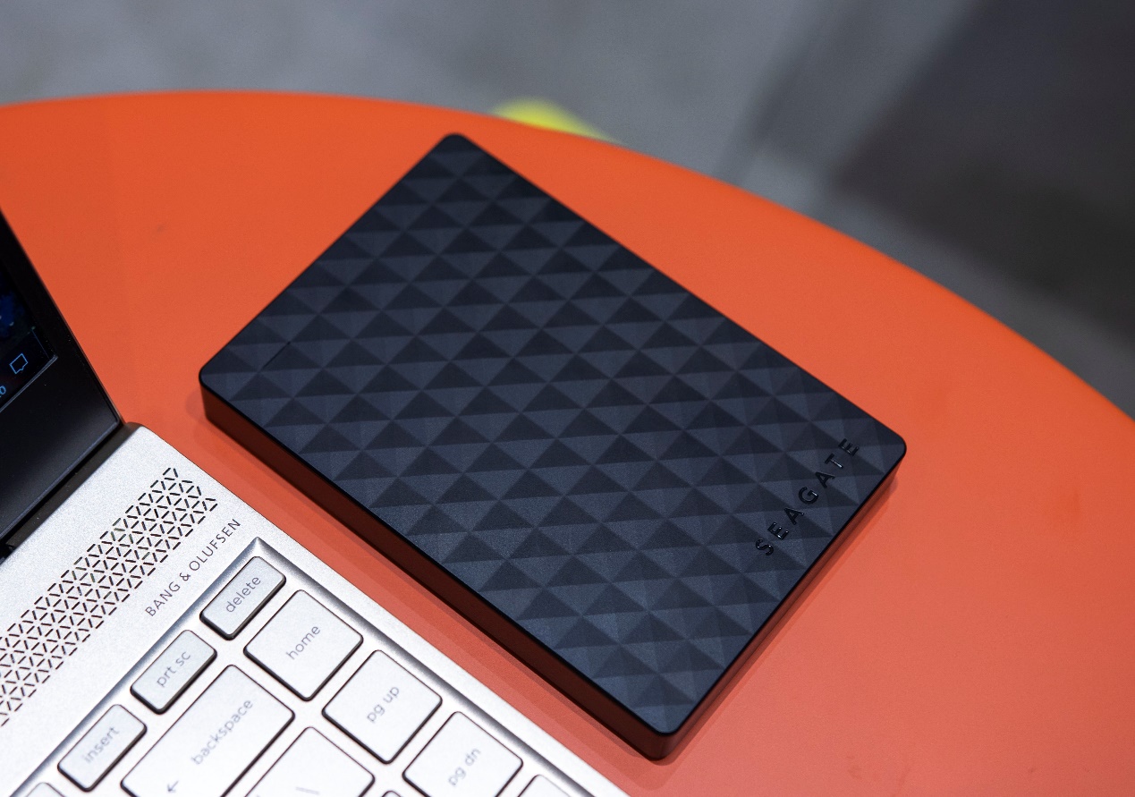 希捷新睿翼评测16tb,希捷睿翼移动硬盘是高端还是低端