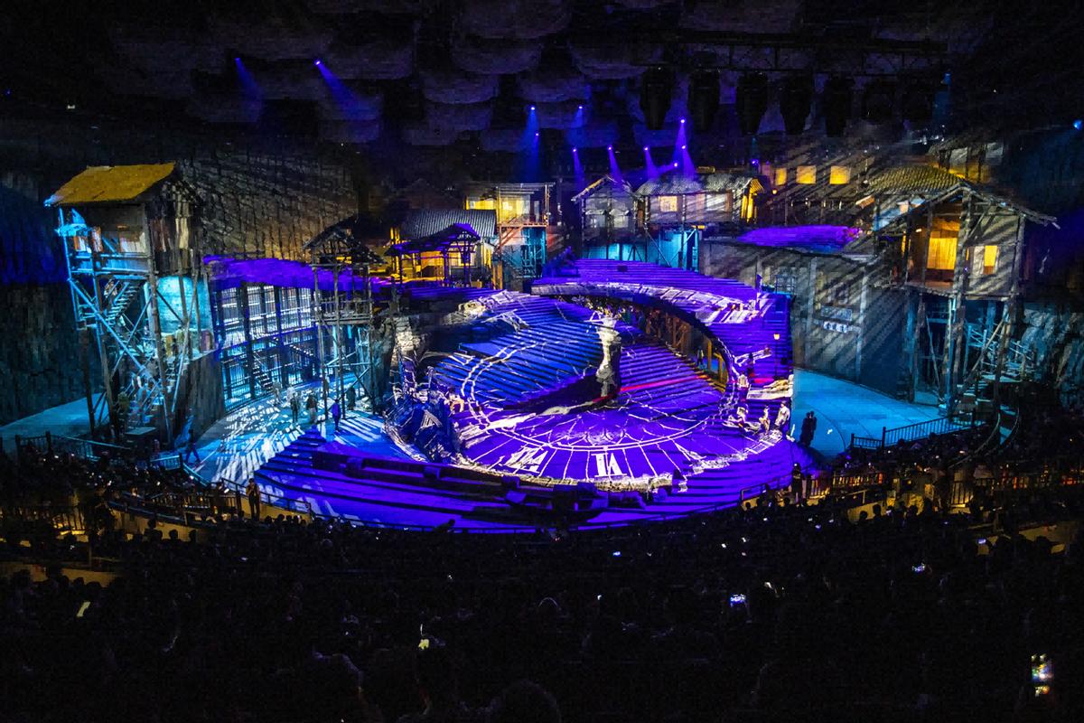 重庆的夜美得令人心碎照片,重庆的夜晚多么梦幻让人陶醉