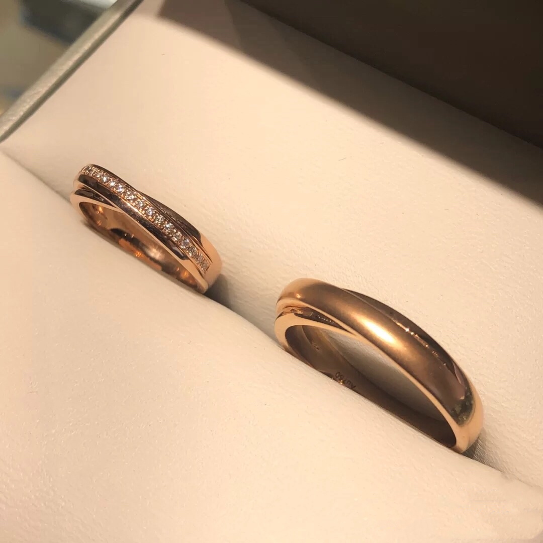 情侣对戒买什么牌子比较好,周大生七夕玫瑰金情侣对戒