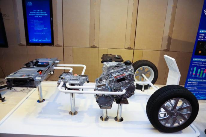 东风日产的“王炸”技术，e-POWER100%燃油发电，100%纯电驱动