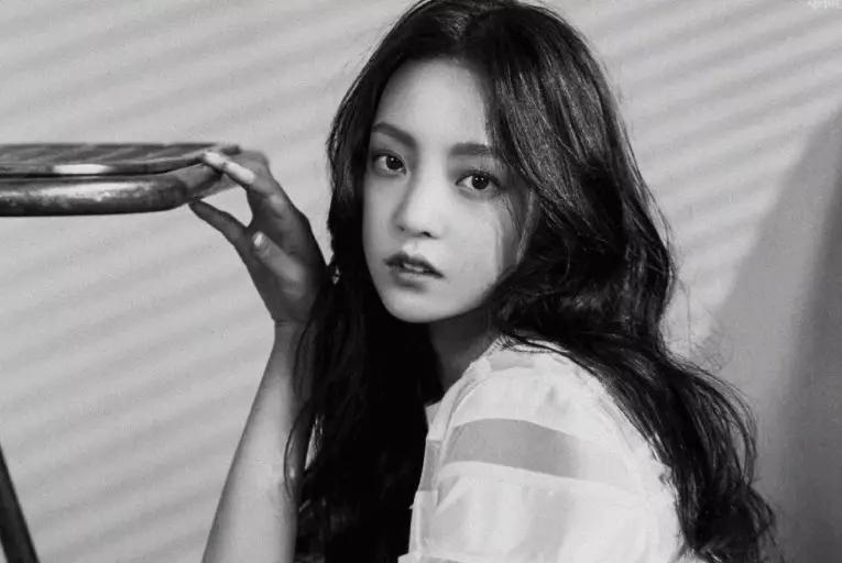 28岁韩国女星具荷拉自杀身亡，或与前男友性*力暴**有关？