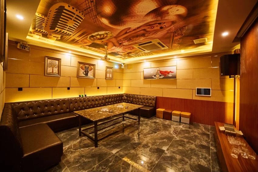 青岛朋友聚会去哪里好,青岛聚会轰趴团购