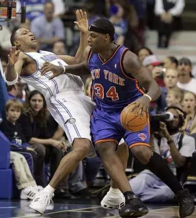 篮球正确防守和防守犯规动作,篮球动作违例和犯规大全