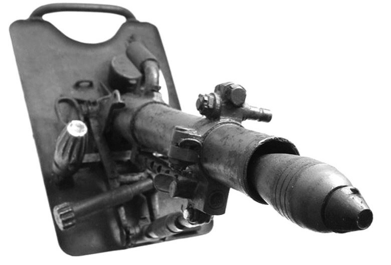 二战时期德国60毫米迫击炮,美军60毫米迫击炮大战日军掷弹筒