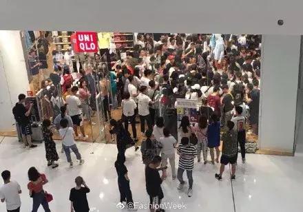 优衣库kaws为什么受欢迎,一件衣服卖了100元赚了25%