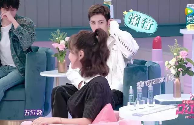 别再被骗了！女明星们其实真的不怎么用便宜货！