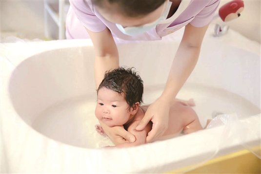 月子请月嫂包头,包头正规月嫂需要多少钱收费标准