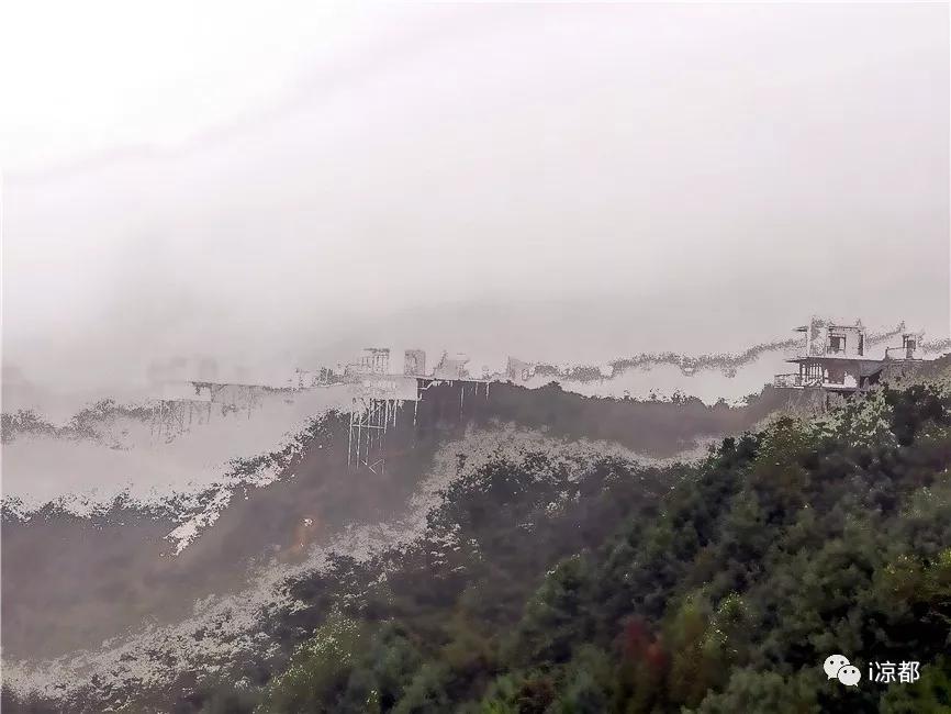 品市长旅游推介——走,坐上高铁游凉都!第二站:水城县