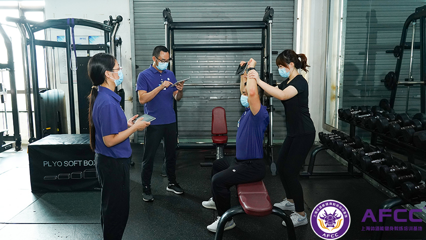 健身教练这行目前怎么样,健身教练职业详情