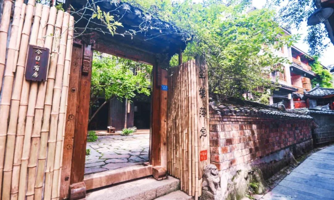 睡遍全国15个景区里的如程美宿，2岛3湖4山6古镇任你玩