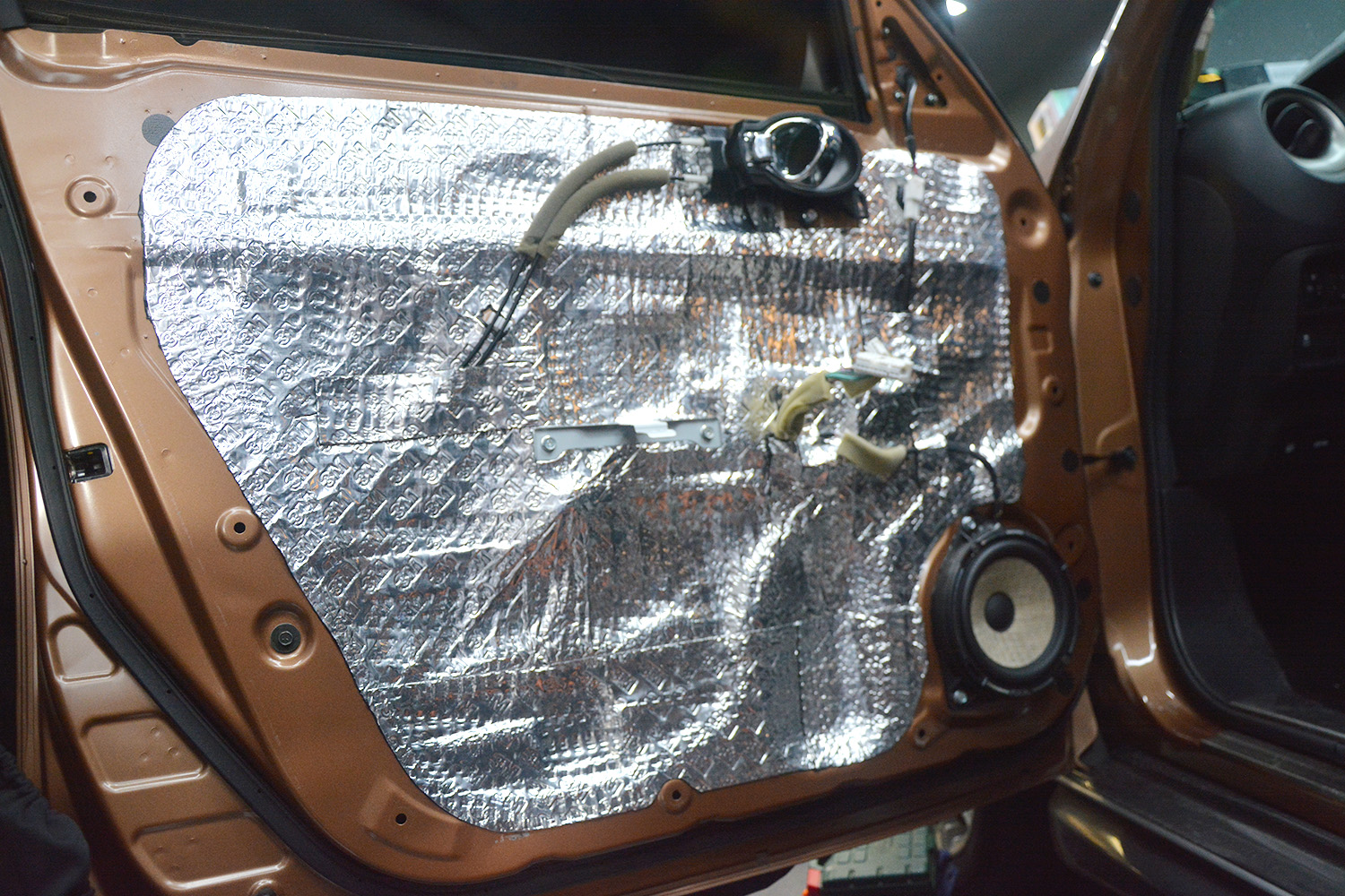 英菲尼迪汽车喇叭改装,英菲尼迪q50l汽车音响改装