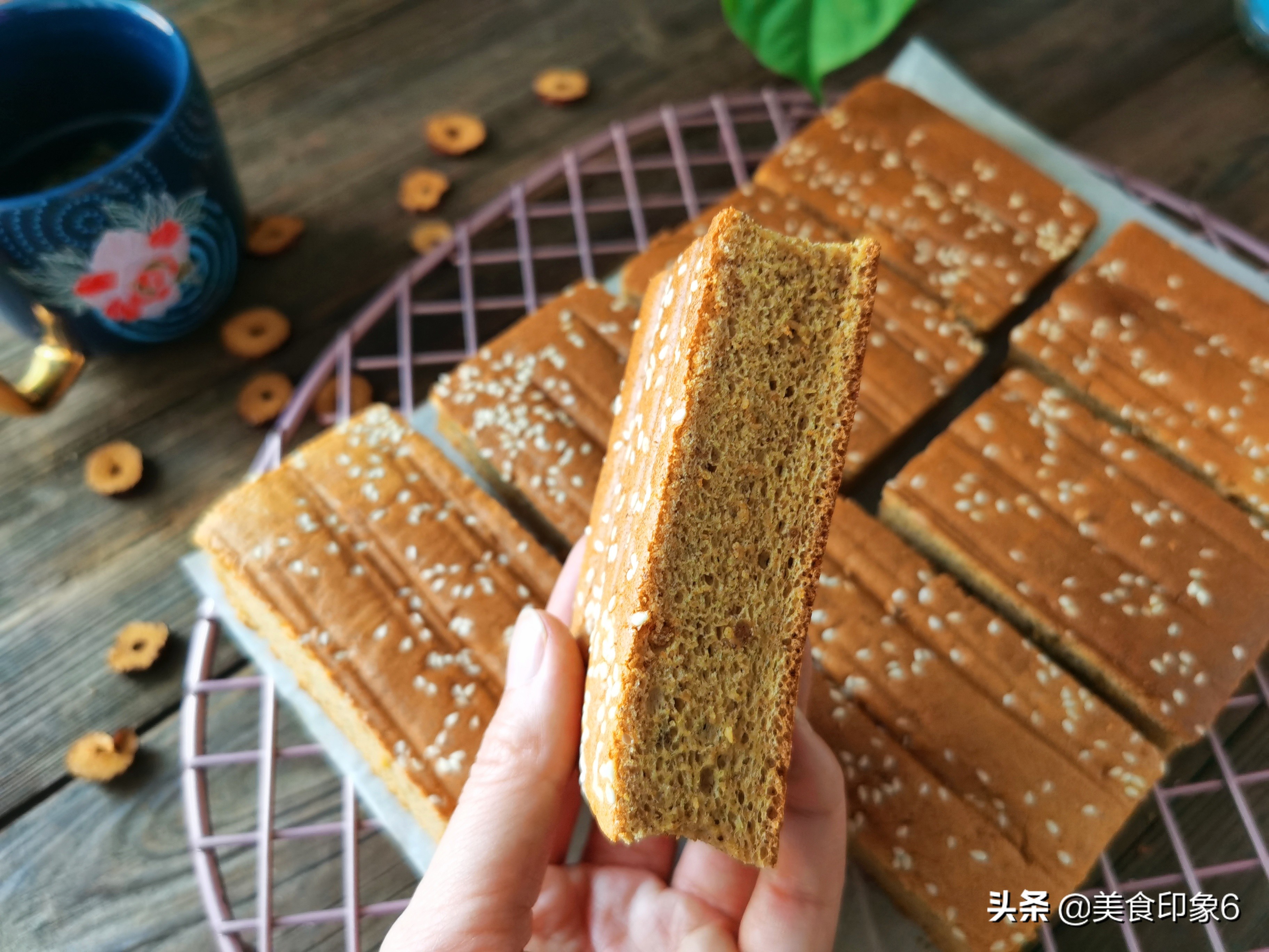 自制蛋糕为什么会开裂,自制蛋糕容易塌陷怎么办