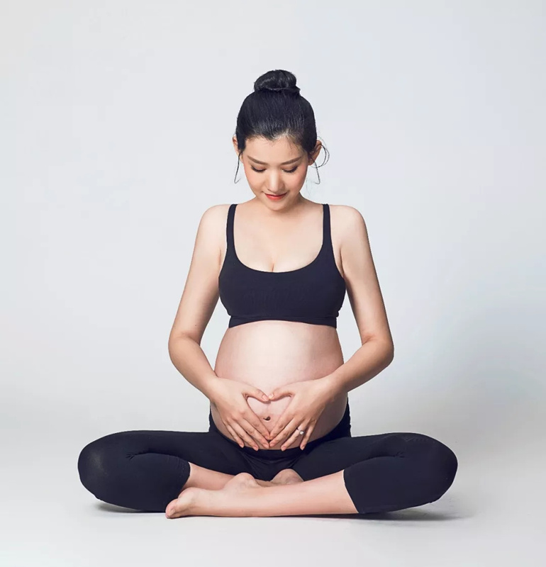 孕产瑜伽训练动作视频,孕妇瑜伽顺产动作