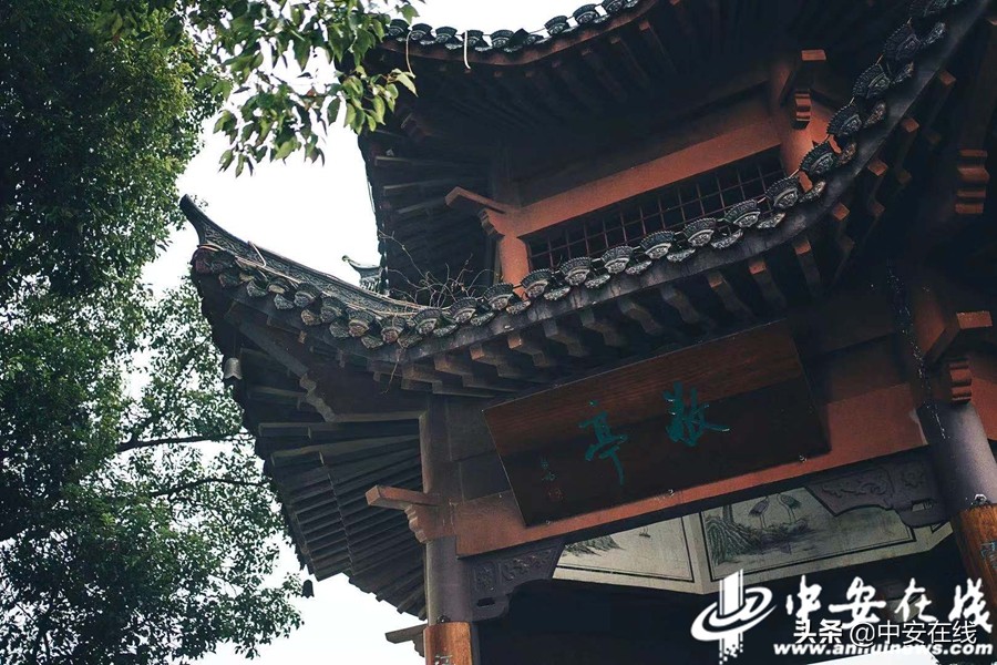 五一出发安徽3-5天短途旅游推荐,列出3条安徽经典的旅游路线