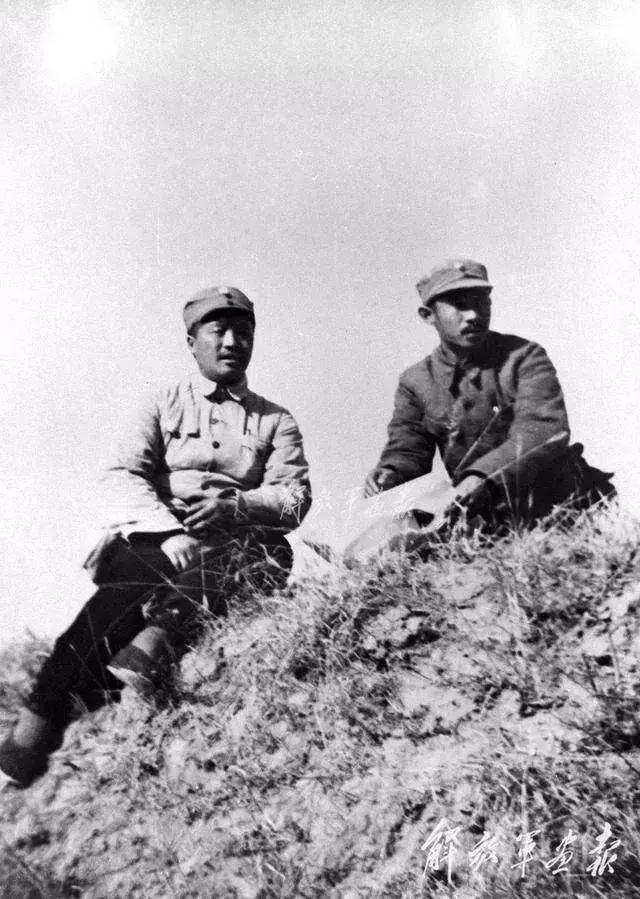 缅怀贺龙元帅，难忘菜刀、烟斗与胡子