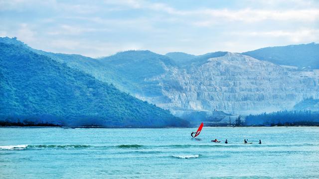 一个人去三亚的旅游攻略怎么做,三亚旅行攻略和注意事项大全