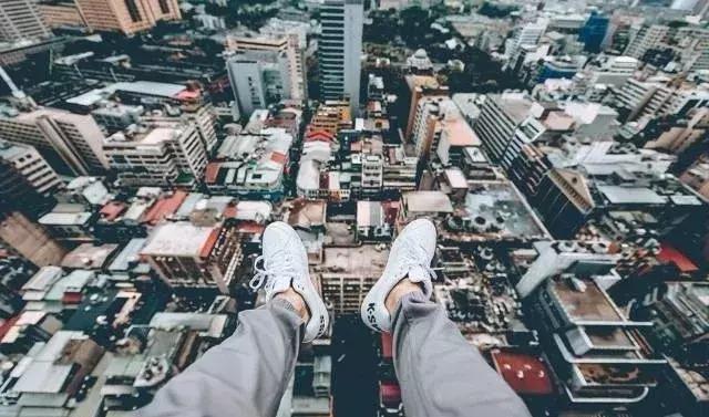 特步收购了哪五个品牌,特步去年卖得最好的鞋