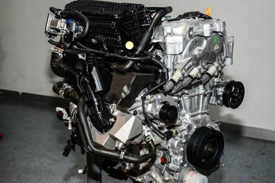 13万买来天籁公爵给你极致享受,3.0性能*萨特帕**在你头上暴扣