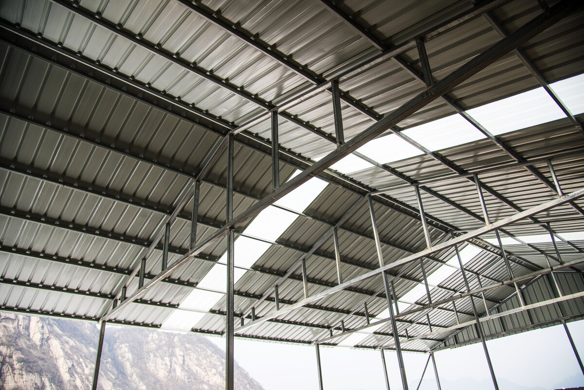 农村全面禁止使用彩钢瓦是真的吗,农村民房彩钢瓦有什么危害