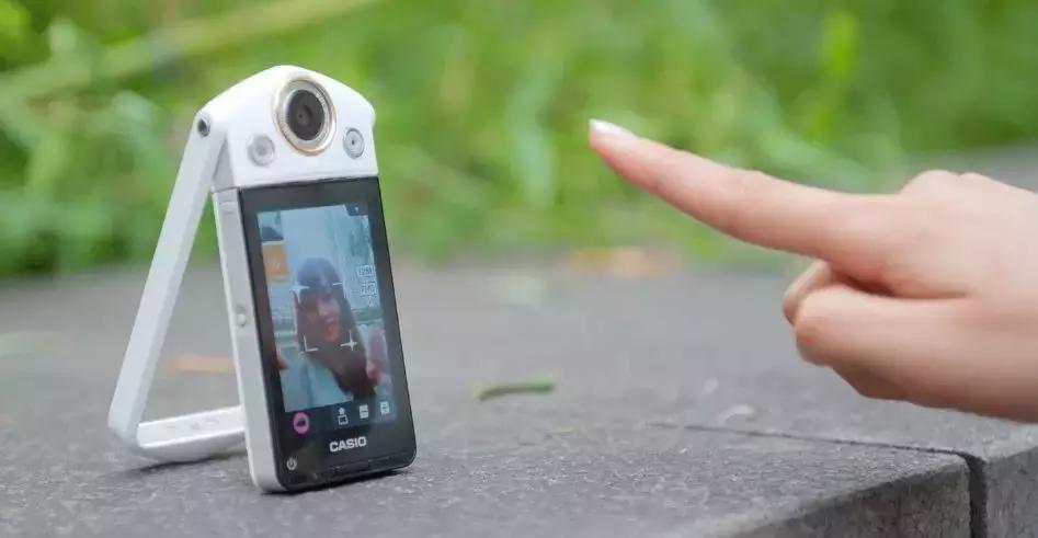 p图骗局新套路,可以导入图片的p图神器