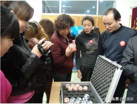双色球摇奖暴露事件,双色球到底是不是坑人的