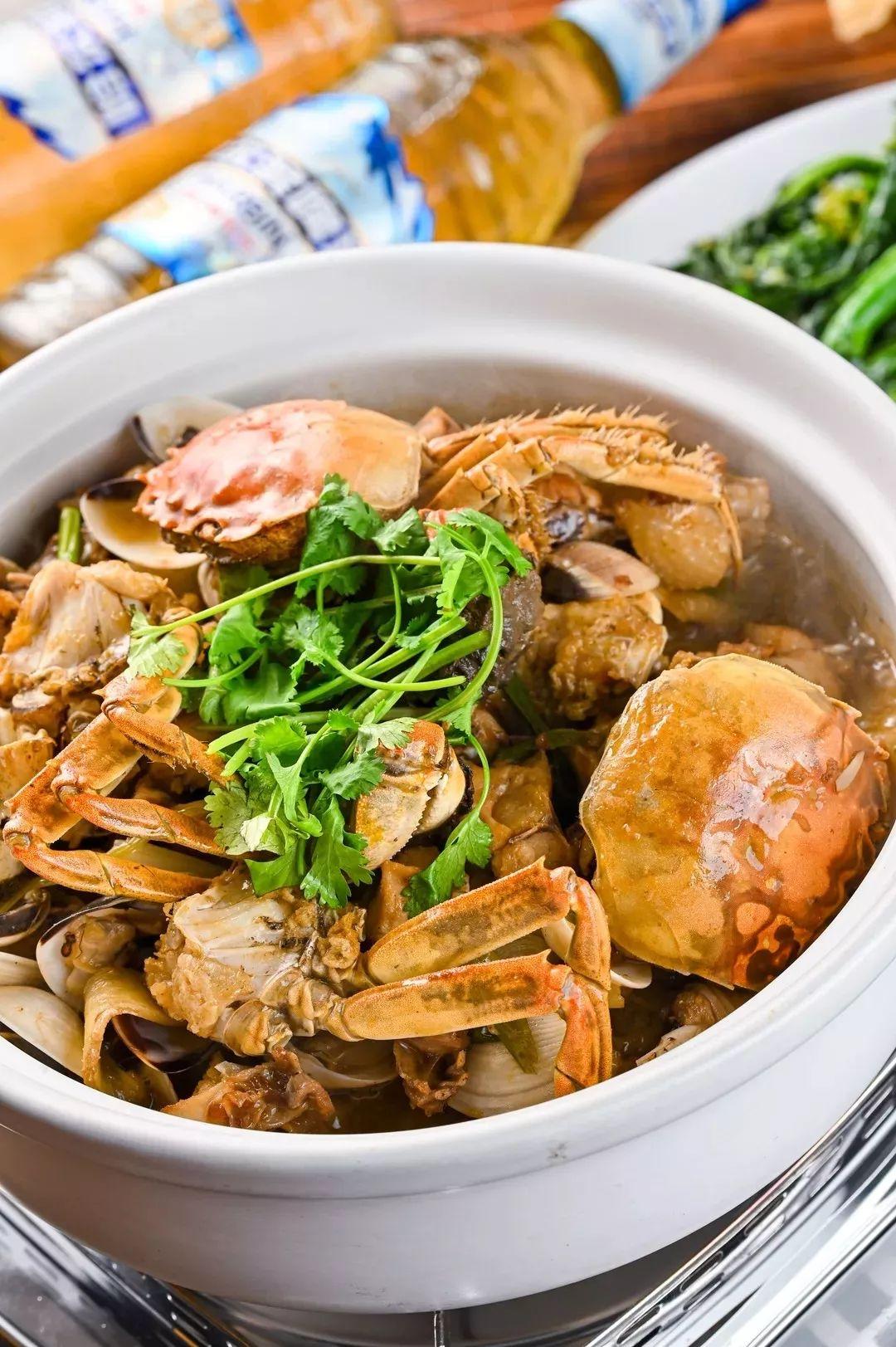 4000m²「平价海鲜」，还藏了个老广早茶，鸡煲、羊肉、虾蟹