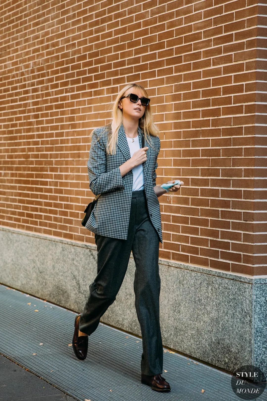 今年流行什么样的乐福鞋 (今年流行的乐福鞋都有什么样的)